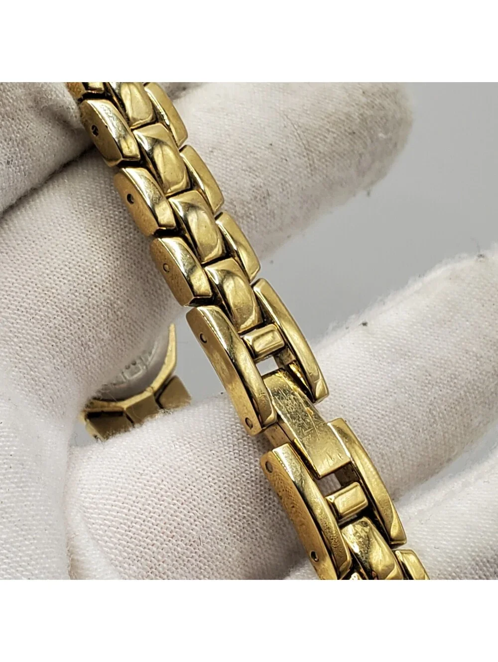 Armitron Rhinestone Bezel Watch Women 20mm Gold Tone New Battery